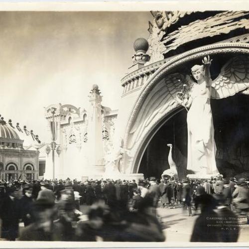 [Entrance to "Creation of the World" in The Zone at the Panama-Pacific International Exposition]