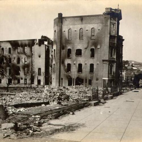 [Ruins of buildings on Eighteenth Street destroyed in the earthquake and fire of 1906]