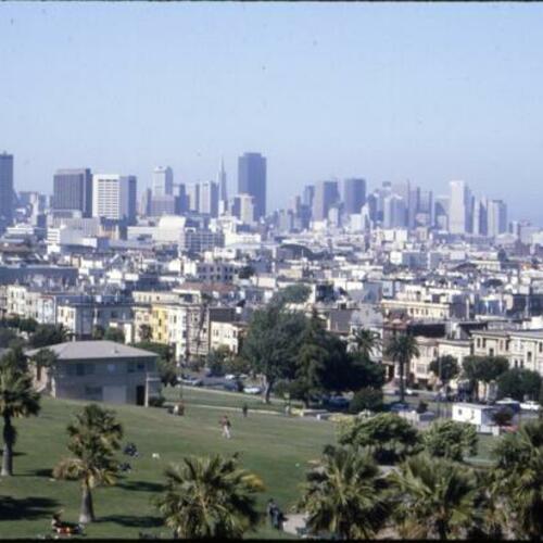 [View of San Francisco from Mission Dolores Park]