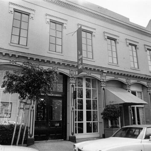 [Exterior of the Arlene Lind Gallery, Jackson Square]