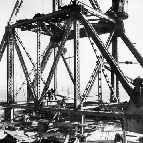 [Creeper truss construction for Golden Gate Bridge]