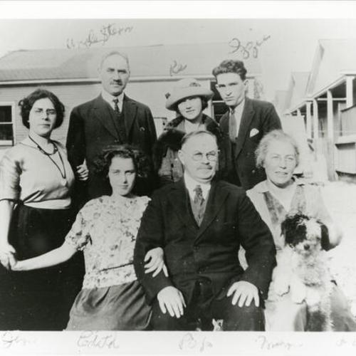 [Family photo at Coney Island in New York in 1920]