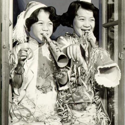 [Phyllis and Henrietta Jung celebrating the New Year]