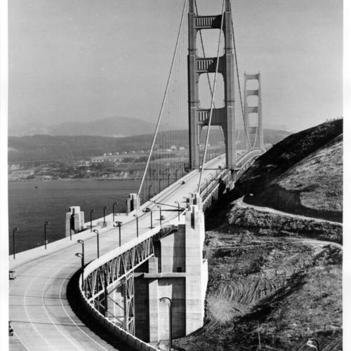 Golden Gate Bridge, S. F. Calif