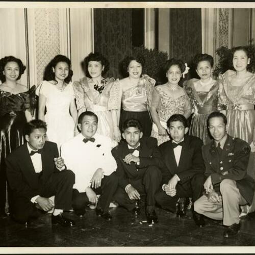 [Maxine Gonong and other guests at Palace Hotel reception and ball for Philippine President Elpidio Quirino]