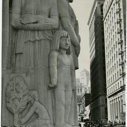 [Sculpture of women outside of the Stock Exchange]