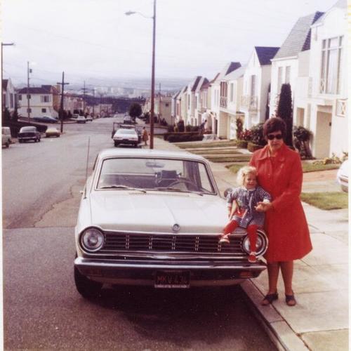[Heddy with her daughter Sylvia on 27th Avenue]
