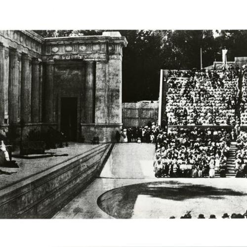[Sarah Bernhardt performing at the Greek Theatre in Berkeley]