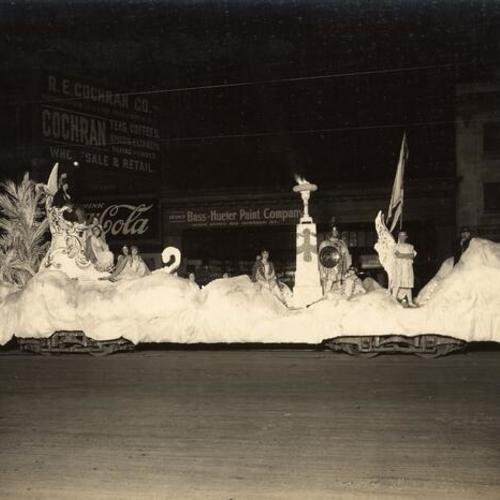 [Float with Roman theme, Parade from Portola Festival, October 19-23, 1909]