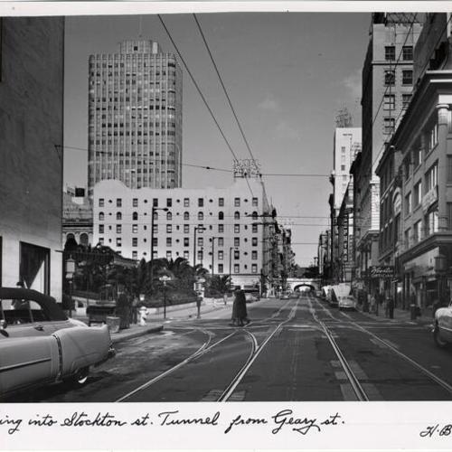 Looking into Stockton St. tunnel from Geary St