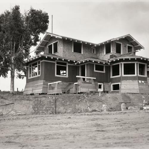 Residence at 142 Cerritos Avenue in Ingleside Terraces under construction