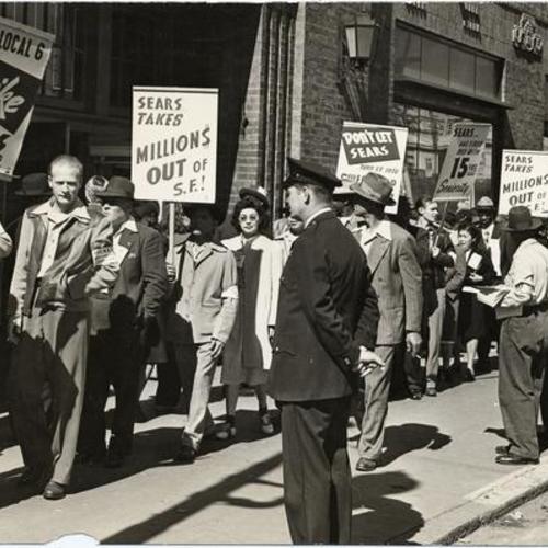 [Strikers picketing Sears Roebuck Company's retail store at Mission and Army streets]