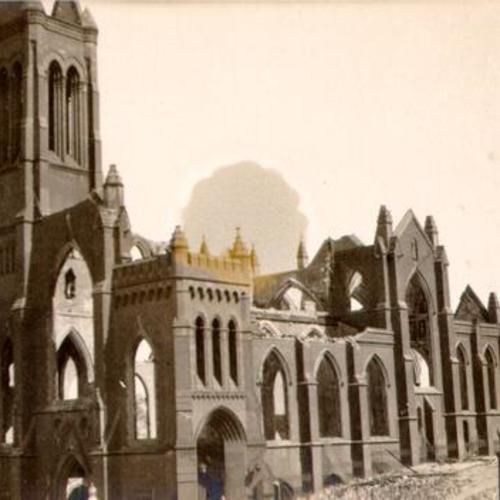 [Grace Episcopal Church, at California and Stockton Streets, after the 1906 earthquake]