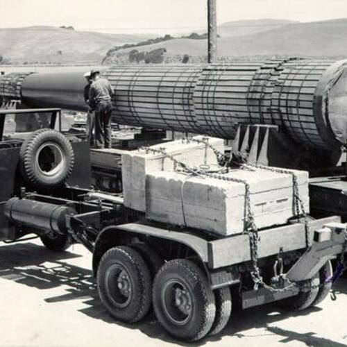 [63-foot Coast Defense gun headed for Fort Cronkhite]