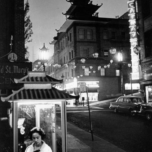 [Pagoda phone booth on Grant Avenue in Chinatown]