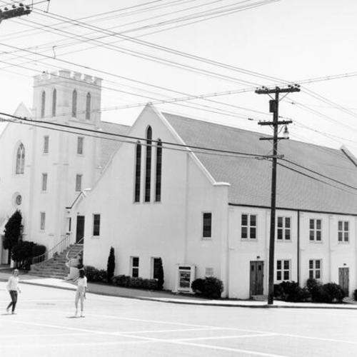 [Community Church of Brethren, 1811 34th Ave.]