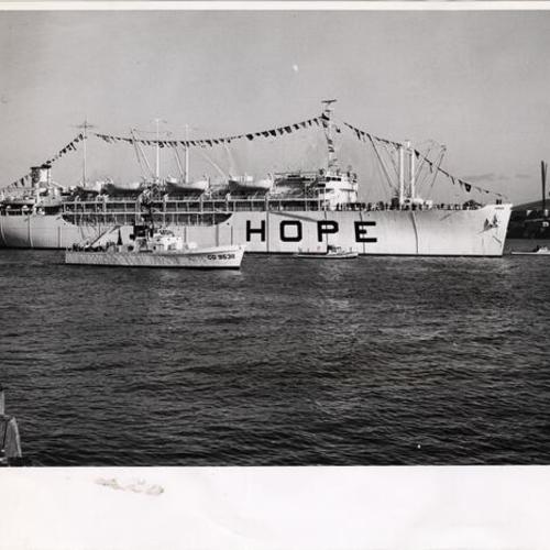 [Hospital ship SS Hope returning to San Francisco Bay from Southeast Asia]