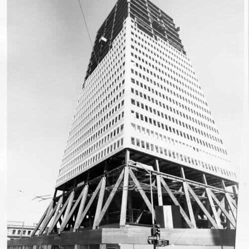 [Transamerica Building under construction]