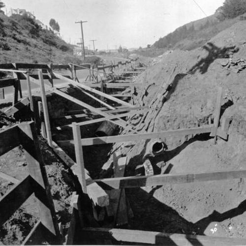 [Trench along Seventh Avenue at Noriega Street]