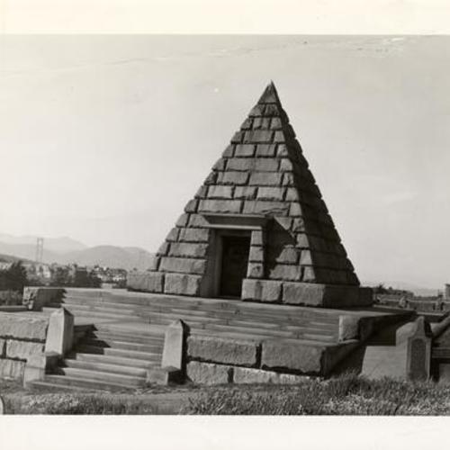 [Pyramid shaped tomb at Laurel Hill Cemetery]