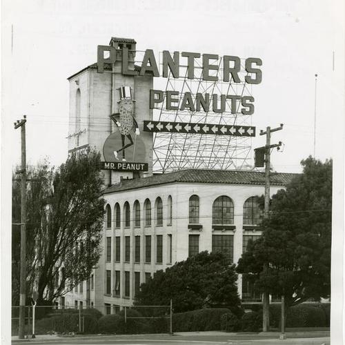 [Planters Nut & Chocolate Company headquarters at Paul Avenue and Bayshore Boulevard]