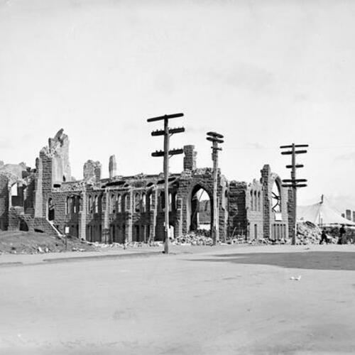 [Ruins of St. Luke's Church after 1906 earthquake]