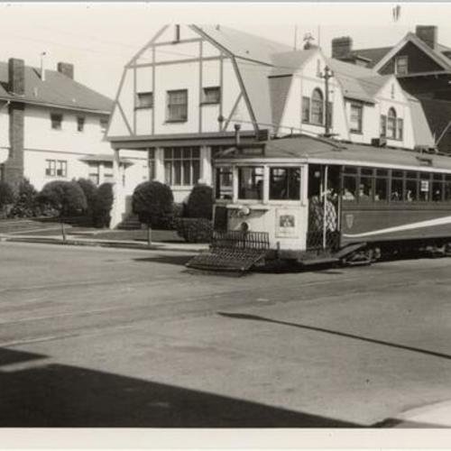 [Euclid and Commonwealth avenues looking northeast at outbound #2 line car 259]