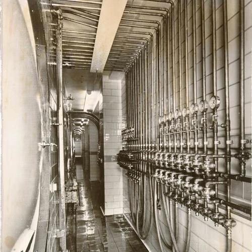 [Glass-lined tank cellar at the Acme Brewery at Buchanan and Grove streets]