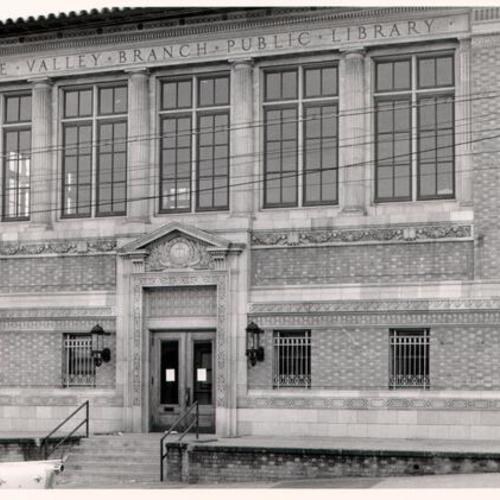 [San Francisco Public Library, Noe Valley Branch]
