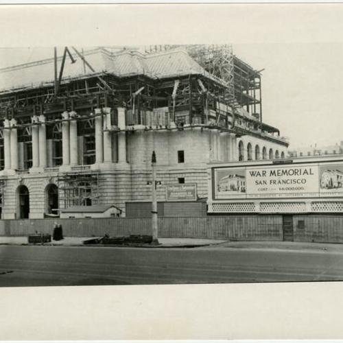 [Construction of War Memorial Veterans Building]