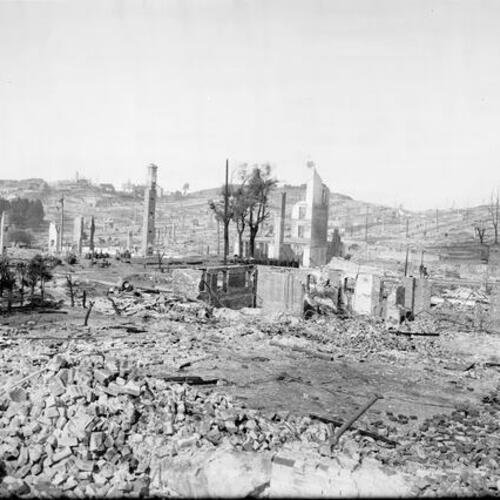 [Ruins after 1906 earthquake]