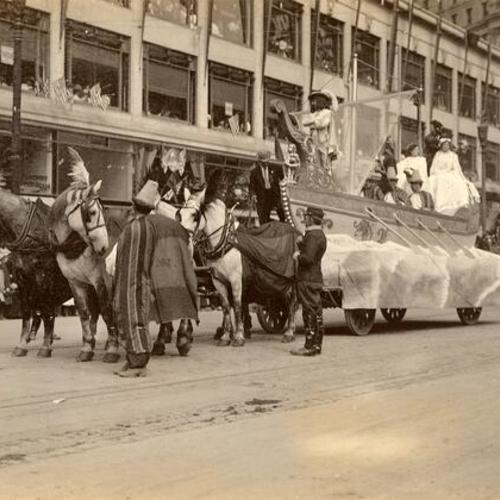 [Float in Parade from Portola Festival, October 19-23, 1909]