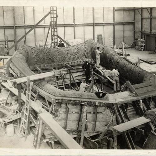 [Crew at work during construction of the Panama-Pacific International Exposition]