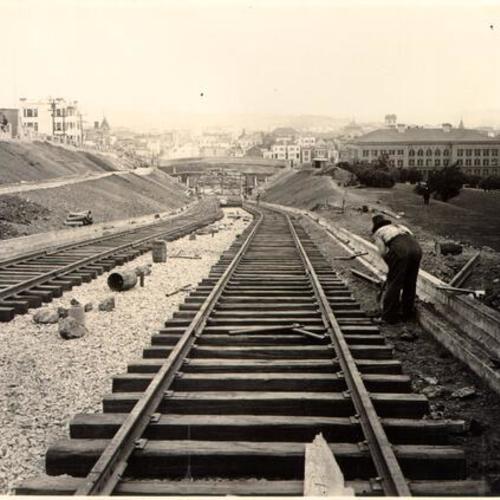 [Construction of tracks for Municipal Railway J line]
