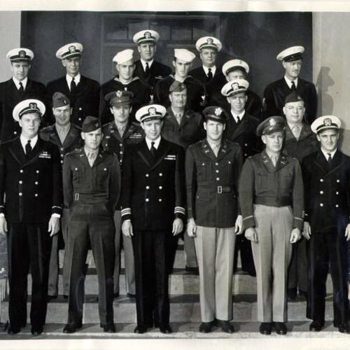 [Students and instructors of the Naval School of Harbor Defense, Fort Winfield Scott, Presidio]