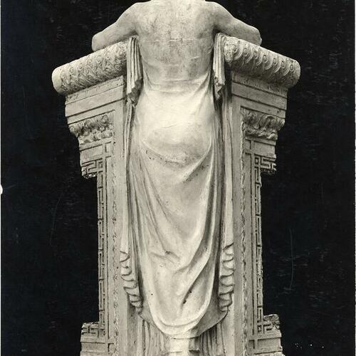 [Sculpture by Ulric Ellerhusen at the Panama-Pacific International Exposition]