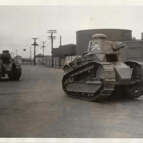 [National Guard tanks in San Francisco during the general strike of 1934]