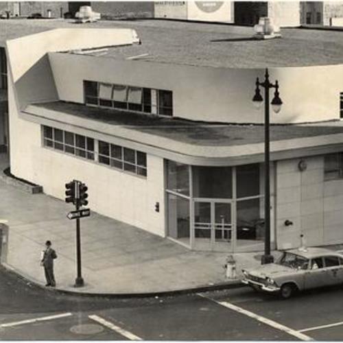 [Airport bus terminal at Taylor and O'Farrell streets]