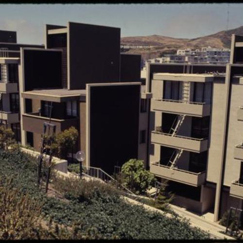 Diamond Heights apartments and townhouses
