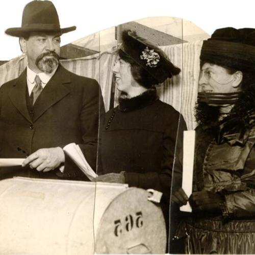[Mayor Eugene E. Schmitz with his wife (right) and their daughter Evelyn]