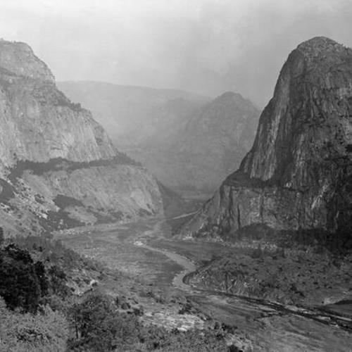[Hetch Hetchy Valley looking upstream from road on north side of valley]