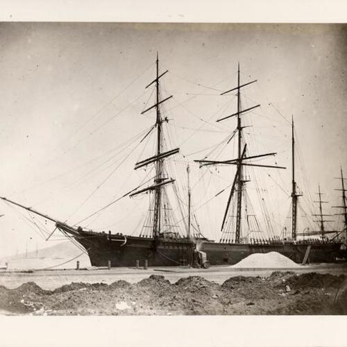 [Wooden sailing ship D.H. Morris]