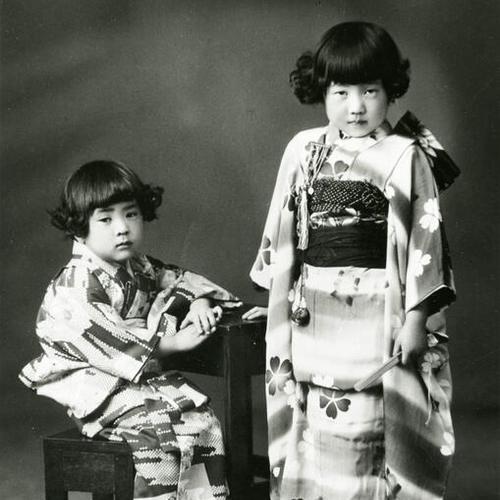 [Mayako and Mary dressed up in kimonos for a photo in 1935]