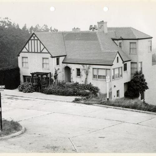 [Exterior of a home on St. Germain at Glenbrook Avenue]
