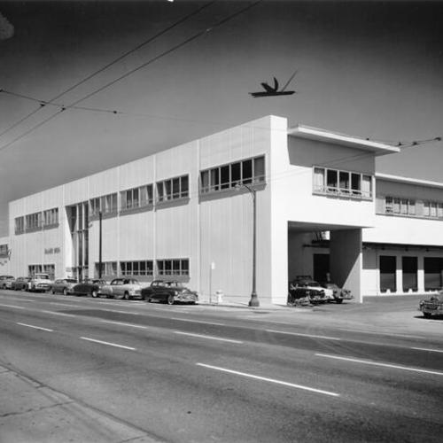 [Offices and warehouse of Glaser Brothers at 855 Harrison Street]