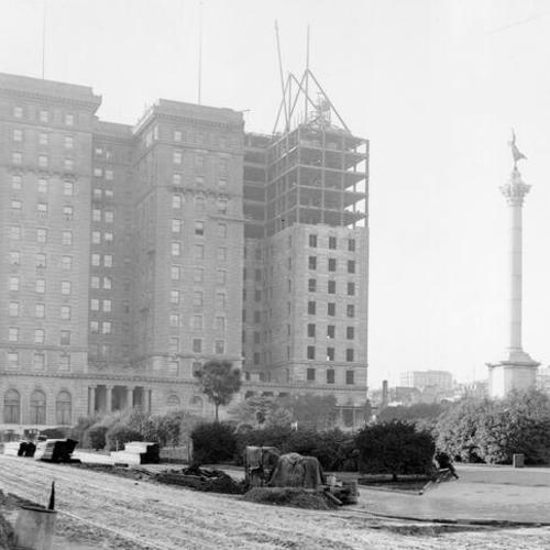 [St. Francis Hotel under construction]