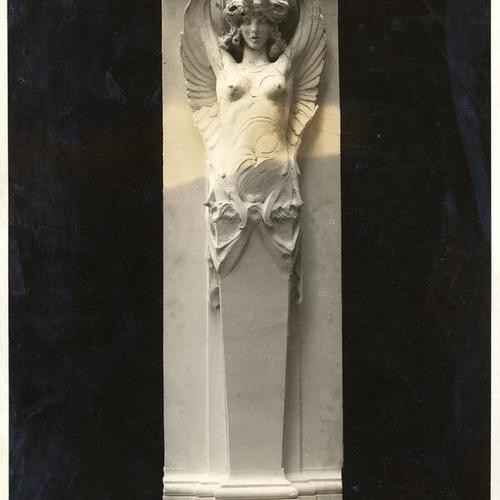 ["Caryatide" sculpture created for the Court of Palms at the Panama-Pacific International Exposition]