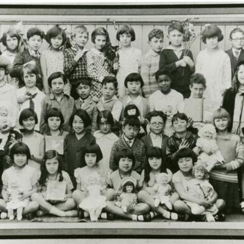 [Val's class photo at Emerson School in 1930]