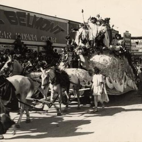 [Float, Parade from Portola Festival, October 19-23, 1909]