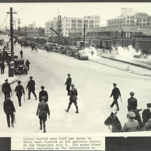 [Pollice officers driving back rioters during the maritime strike at  Embarcadero]